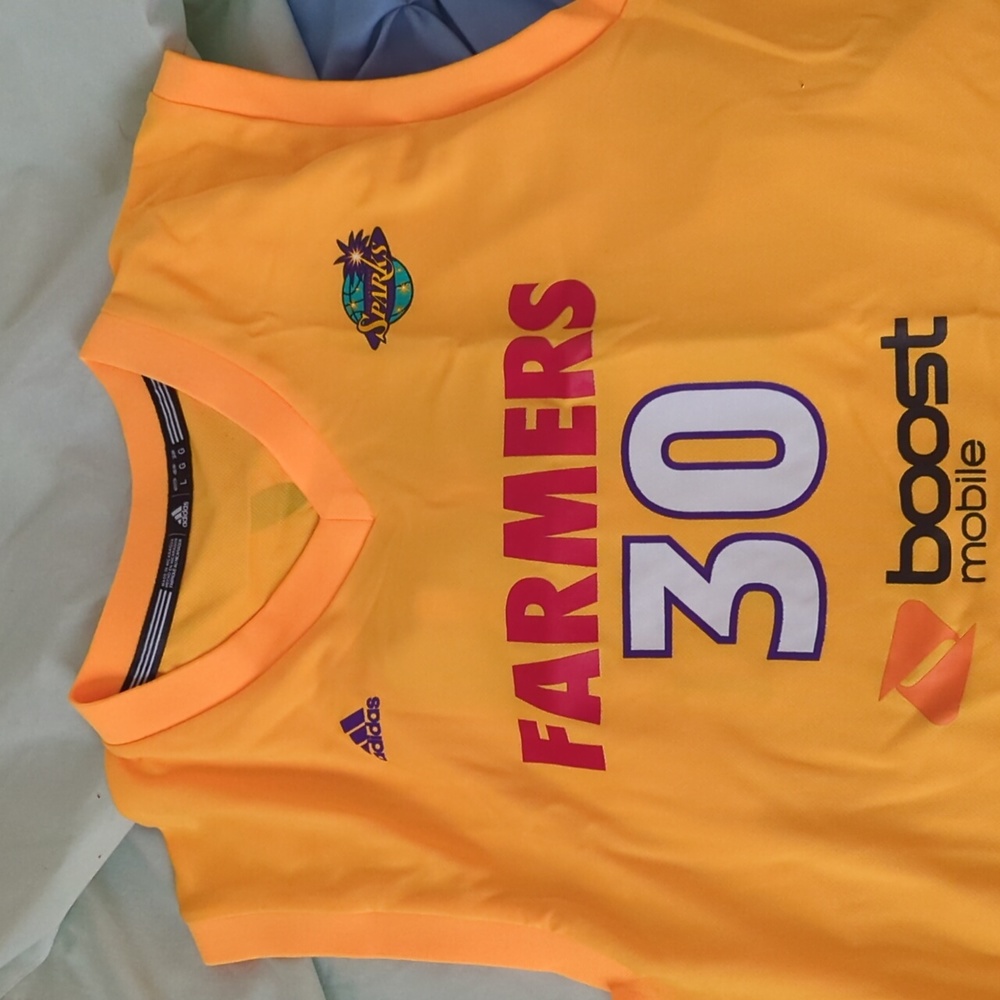 Autographed Spark's Jersey (Ogwumike)